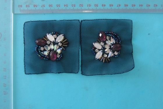 Handmade 구슬로 만드는 손질 OEM/ODM가 까만 두 배에 의하여 Fashional 꽃이 핍니다